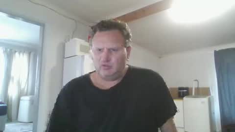 Snapshot of nollie244 chatting on October 18, 2025, 7:20 am Nollie online show from October 18, 2025, 7:20 am