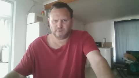 Snapshot of nollie244 chatting on October 28, 2025, 5:33 am Nollie online show from October 28, 2025, 5:33 am