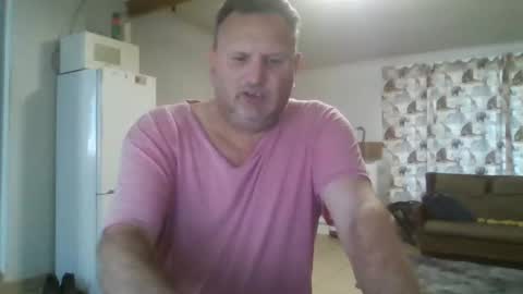 Nollie online show from May 15, 2026, 5:25 am