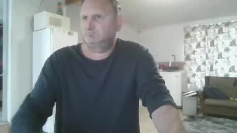 Nollie online show from May 17, 2026, 6:44 am
