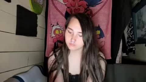 nonbinarybeauty20 online show from June 1, 2026, 6:26 am