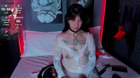 Nora Temptress online show from May 25, 2026, 3:29 pm
