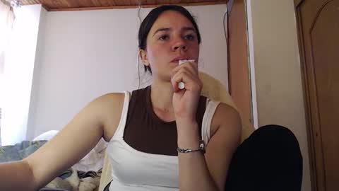 noreen_ online show from February 12, 2026, 9:21 pm