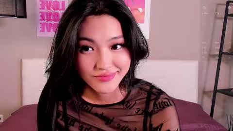 Snapshot of noreenbeckey chatting on October 4, 2025, 8:12 am Nore online show from October 4, 2025, 8:12 am