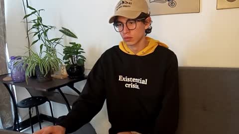 Snapshot of norehg__ chatting on October 12, 2025, 8:41 pm Norehg online show from October 12, 2025, 8:41 pm