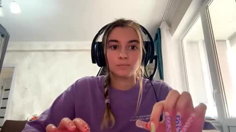 Elena online show from February 24, 2026, 10:02 am