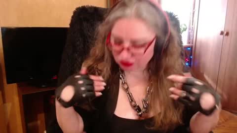 miss Tress online show from March 9, 2025, 7:34 am