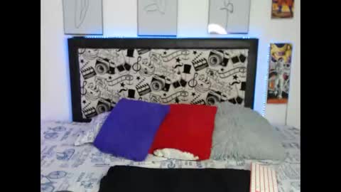 Snapshot of normaa22 chatting on November 2, 2025, 8:22 pm Norma online show from November 2, 2025, 8:22 pm