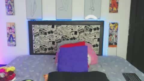 Snapshot of normaa22 chatting on November 17, 2025, 8:47 pm Norma online show from November 17, 2025, 8:47 pm