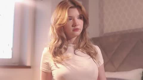 Snapshot of northern_gracia chatting on October 3, 2025, 11:07 am Gracia 150 online show from October 3, 2025, 11:07 am