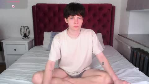 Snapshot of norulesboy chatting on April 15, 2026, 9:26 pm Milan online show from April 15, 2026, 9:26 pm