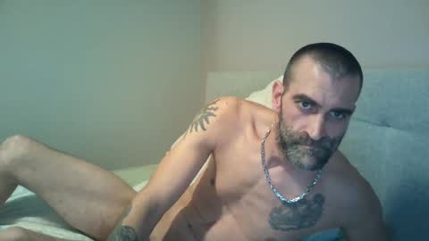 Snapshot of not4one chatting on February 9, 2025, 10:00 pm not4one online show from February 9, 2025, 10:00 pm