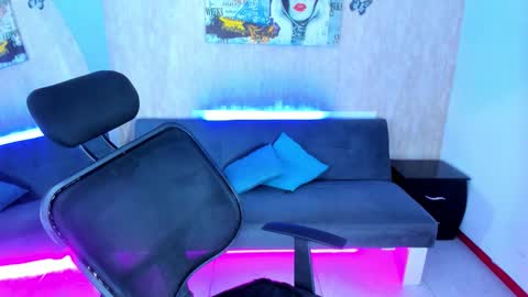 Snapshot of nova_sex1 chatting on February 11, 2026, 5:23 am nova online show from February 11, 2026, 5:23 am