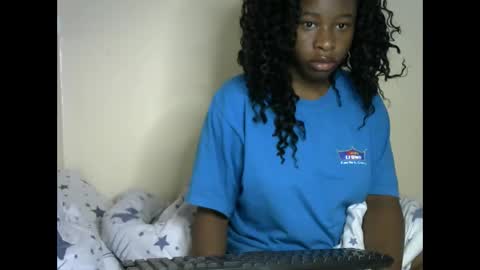 novaah online show from October 20, 2025, 4:46 am