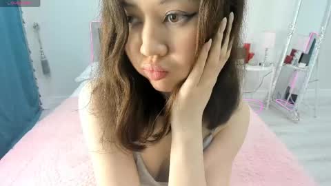 Snapshot of novaaskyy chatting on April 18, 2026, 2:32 pm Nova online show from April 18, 2026, 2:32 pm