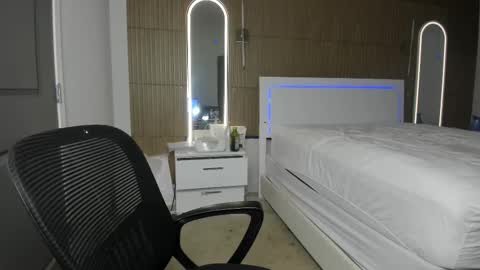 Snapshot of novacandy chatting on October 31, 2025, 4:13 am Nova online show from October 31, 2025, 4:13 am