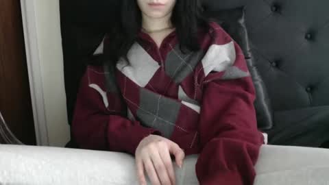 Snapshot of novafrey chatting on February 4, 2026, 5:30 pm Olivia online show from February 4, 2026, 5:30 pm