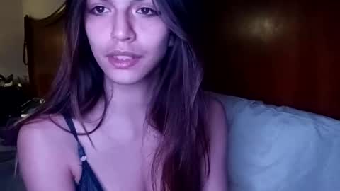 novalovelle online show from March 2, 2026, 5:08 am