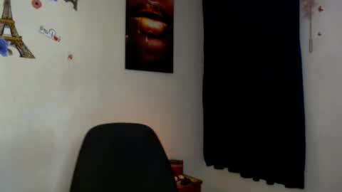 Snapshot of novanyx11 chatting on September 25, 2025, 9:51 pm Nova...  online show from September 25, 2025, 9:51 pm