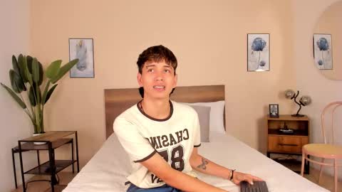 NovayBrian online show from November 22, 2025, 4:55 am