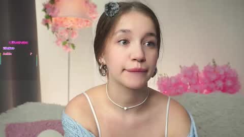 Dina online show from October 9, 2025, 1:14 am
