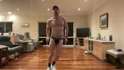 NudeDudeSmall online show from May 27, 2026, 9:28 am