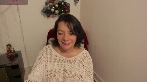 nuit_rose online show from December 21, 2025, 2:30 am