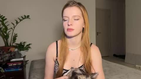 Snapshot of nura_foxx chatting on September 16, 2025, 12:55 am nura_foxx online show from September 16, 2025, 12:55 am