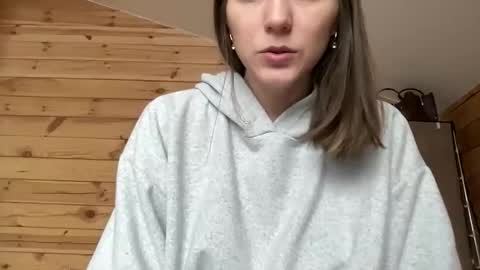 Ema online show from October 17, 2025, 6:05 am