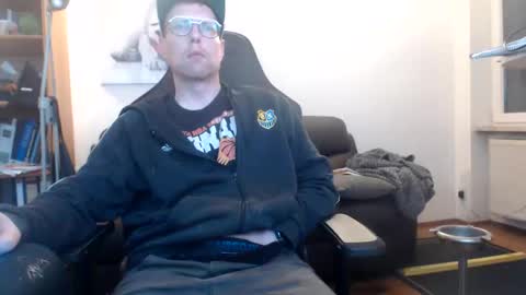 nursefan online show from February 19, 2026, 9:55 pm