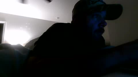 nuttincowboy727272 online show from April 29, 2026, 12:27 am