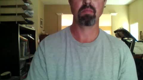 nvrenuff1979 online show from April 1, 2026, 9:34 pm