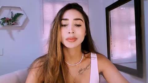 Nycole online show from February 12, 2026, 2:45 pm