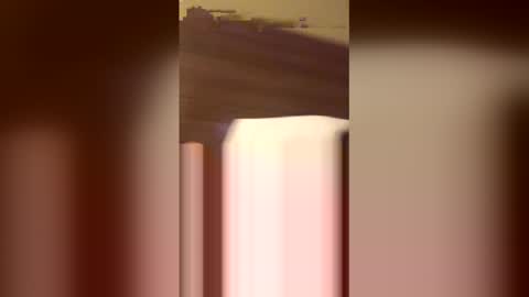 nyellin online show from April 18, 2026, 4:27 am