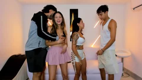 nympho_nathy_sophi online show from March 31, 2026, 1:11 pm