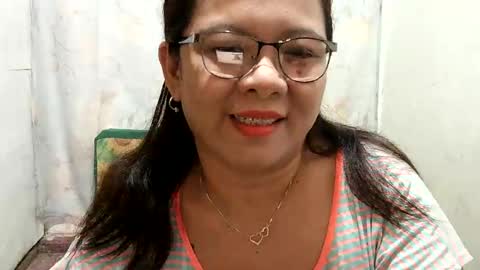 Snapshot of nymphoangel2022 chatting on December 13, 2024, 12:09 am I am your angel online show from December 13, 2024, 12:09 am