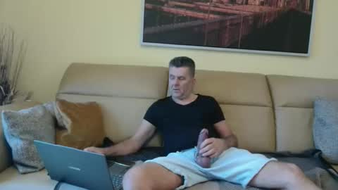 Snapshot of nymphomanboy chatting on February 19, 2026, 6:31 am Marc online show from February 19, 2026, 6:31 am