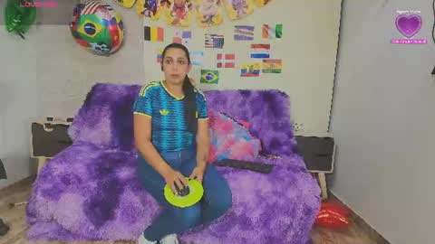 Snapshot of nyra_queen chatting on July 8, 2026, 3:00 am Nyra online show from July 8, 2026, 3:00 am