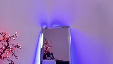   online show from December 5, 2024, 12:55 pm