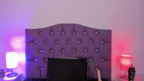 Snapshot of nyx_nayla chatting on January 13, 2025, 9:52 am online show from January 13, 2025, 9:52 am