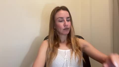 Anastasia online show from April 16, 2026, 7:09 am