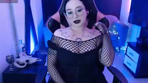 Snapshot of nyxnocturne chatting on June 16, 2026, 12:19 pm Nyx online show from June 16, 2026, 12:19 pm