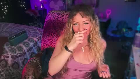 Snapshot of nyxxen chatting on March 15, 2026, 1:55 am nyxxen online show from March 15, 2026, 1:55 am