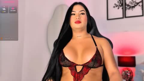 Snapshot of obedientslave_ateneha666 chatting on December 5, 2024, 2:31 am Luisa Instagram - Luisavinasc0 online show from December 5, 2024, 2:31 am