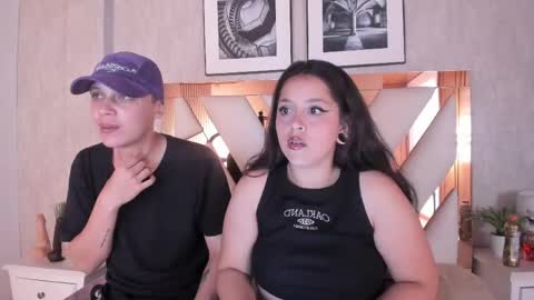 Sara Help me reach 1000 followers online show from May 15, 2026, 2:57 pm