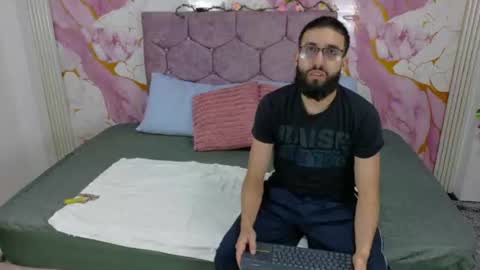 Snapshot of obsession_room chatting on July 2, 2026, 12:11 pm obsession_room online show from July 2, 2026, 12:11 pm