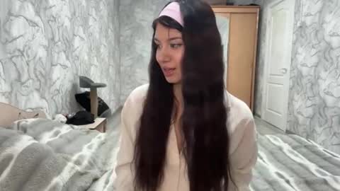 Snapshot of obsidian_glow chatting on November 17, 2025, 8:53 am Amelia online show from November 17, 2025, 8:53 am