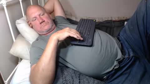 Snapshot of oceanwalk chatting on April 4, 2026, 12:31 am oceanwalk online show from April 4, 2026, 12:31 am