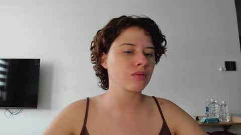 Evie online show from April 14, 2026, 7:25 am