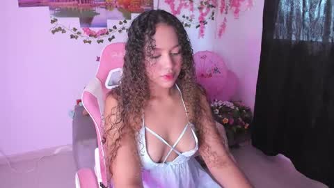 Snapshot of odette_ornela chatting on October 1, 2025, 8:48 pm Odette online show from October 1, 2025, 8:48 pm